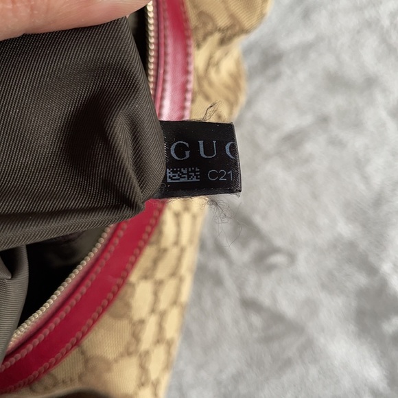 Gucci Half Moon Swing Bag - Picture 11 of 12